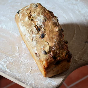 Pain aux fruits secs